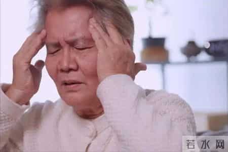 医生提醒：脑卒中不一定先嘴歪，而是频繁出现这5种表现，需警惕