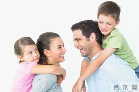 父母是孩子最好的老师，一言一行皆塑其成长。