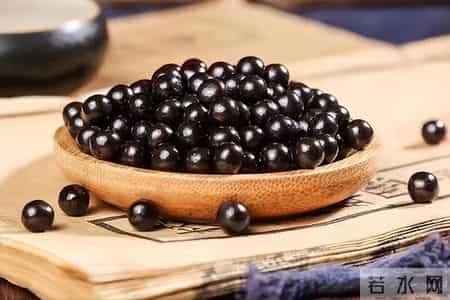 眼睛是个消耗品，气血越足越明亮！一盒中成药，气血补得满满当当