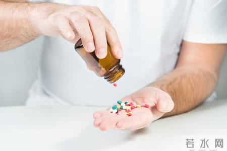 长期服用降压药不能吃香蕉？提醒：不止是香蕉，这3物最好也远离