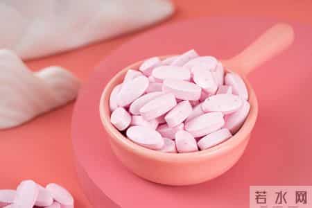 吃虾皮不能补钙？医生：真正补钙的4种食物，多数人却不爱吃！