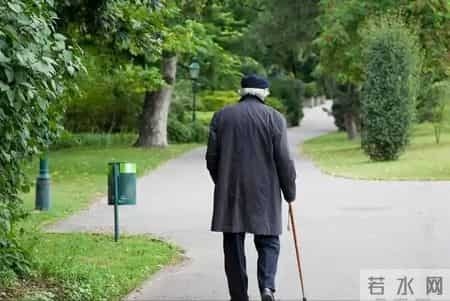 散步半个小时错了？医生劝告：过了68岁，散步要尽量保持到这5点