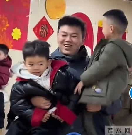 不止亲情！陕西幼儿园活动，陌生父亲的一抱引发教育反思