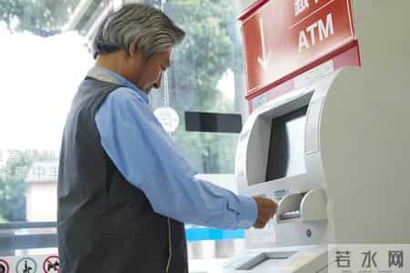 养老院护工长12年血泪忠告：存够100万也不如做好这3件事