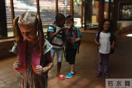 孩子为什么会变成“小舔狗”？答案可能让很多家长不舒服