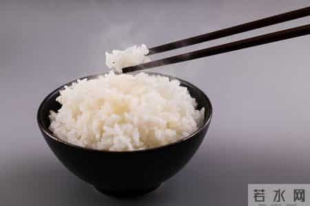 糖尿病离世的人越来越多？提醒：宁可喝茶水，建议也别做这5事