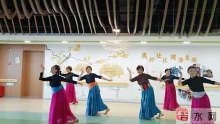 理发、喝茶、助餐……这家综合为老服务中心成老年居民幸福聚集地