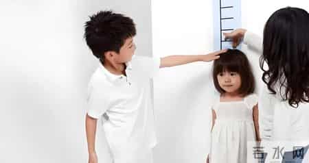 3种水果“伤脾”，孩子越吃越矮小，家长赶紧停下！