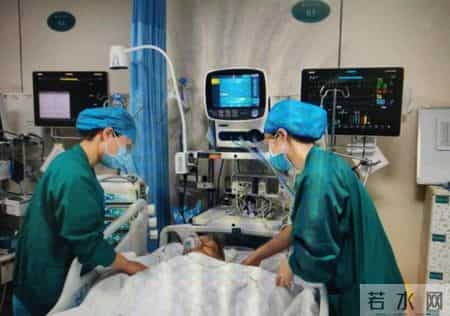 45岁男子甲状腺癌手术顺利，1年后入院，医生：忽略了这3点