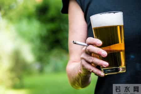 没病没痛，63岁男子突然确诊胃癌！女儿：平时劝他总是不听