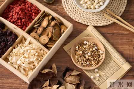 脾虚分两种，一种是附子理中丸型的，一种是四君子丸型的