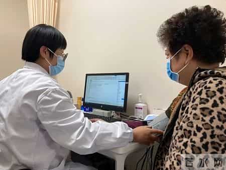 小寒过后，医生建议高血压患者：宁可天天玩手机，也别忽视这5点