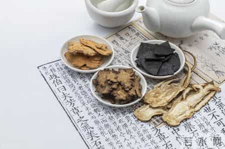 它才是真正的清肺王，比桔梗强一百倍，横扫肺里的痰、热、瘀