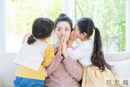 黏妈的孩子和不黏妈的孩子，长大后差距肉眼可见，父母们别不重视