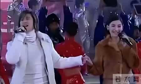 那个连登14次春晚的歌坛巨星，如今家产被拍卖“住进”养老院？