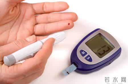 得了冠心病，忌口是铁律！医生：这7类食物要限制，避免加重病情