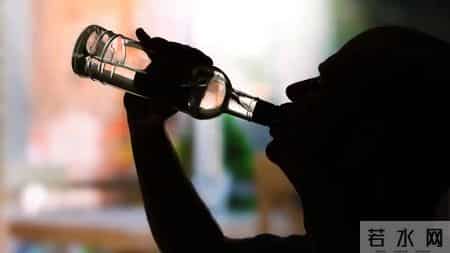 白酒再次成为关注中心！医生发现：冠心病喝白酒时，多留意5点！