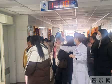 渭南市第一医院孕妇学校举办沉浸式新手爸妈实训课