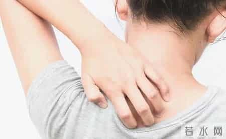 身上4处发痒，竟被确诊癌症！男子崩溃：以为只是简单过敏