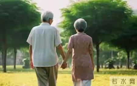 “新型养老”火了！不靠保姆不进养老院，子女终于不用愁