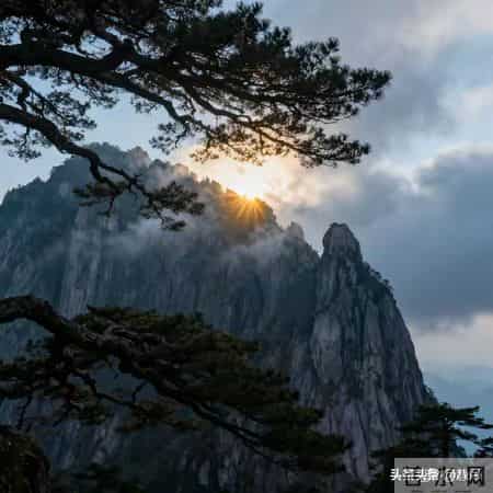 手里没余钱，晚年步步难！60岁以前，一定要为自己攒下这三笔钱