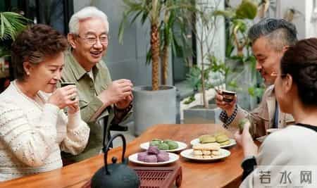 越到冬天，越要控制饮茶量？过了60岁，喝茶要改掉2个坏习惯