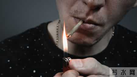 加快男性衰老的原因：熬夜仅第9，排第1的，很多男性都没发觉