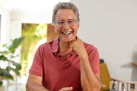 60岁后别大意！从明年起，这3个现实难题躲不开，早准备早安心