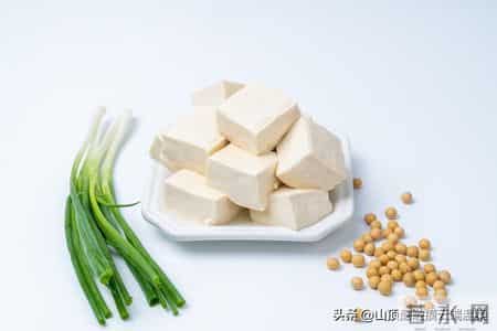 更年期别再不敢碰豆制品！这些食物比豆浆更养人，很多人还不知道