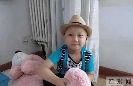 6岁上春晚年入百万，被父母“吸干血”的邓鸣贺，去世前年仅八岁