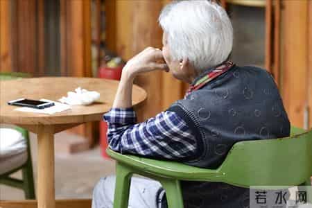 研究发现：阿尔兹海默症早期不是记性差，而是身上5表现，需注意