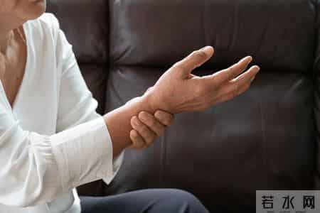 分析发现：每日饮酒的高血压患者，临近60岁多数或有6种异样