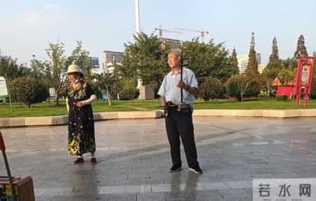 颠覆传统的养老观念：给父母“照顾式养老”要尽量晚一点。