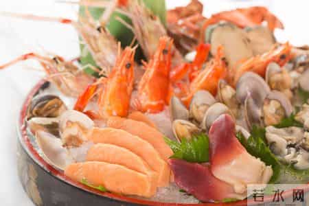 癌细胞不怕葱姜蒜和海鲜，真的就怕这8样，记好了一辈子受益！