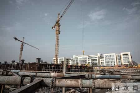 今天，工程居间费开票难题终于解决了！以后这样入账，个税只要1%