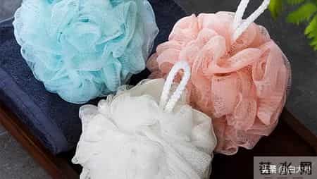 震撼！冬天洗澡别瞎勤快！多久洗1次才健康？搓泥等于毁皮肤？