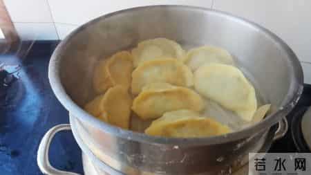 人可以穷，但老了可别好吃懒做装可怜，可怜之人必有可恨之处