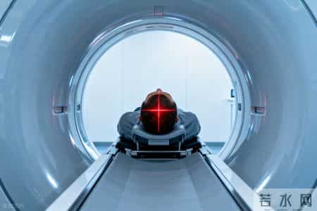 “两阳一阴”乳腺癌保乳术后，放疗做几次最合适？