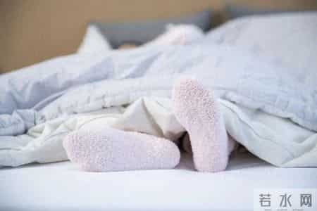 别羡慕“秒睡”的人！研究发现：“倒头就睡”是身体在提醒你小心