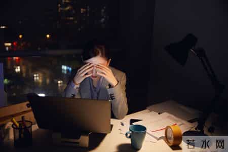 男子因脑梗不幸走了！提醒：天冷宁愿在家打牌，也别干这些事！