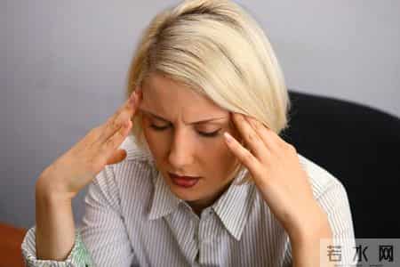 女性因缺铁贫血头晕！医生提醒：平时少吃点甜食，要多吃几物