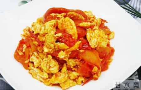 胃病与鸡蛋有关？医生：胃不好的老年人，吃鸡蛋千万避免6食物