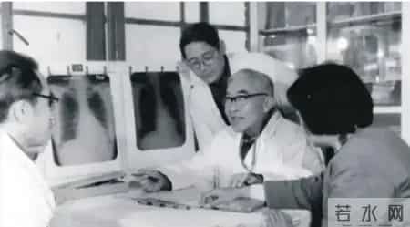 85岁医学泰斗娶23岁保姆，卖房分财产，晚年幸福比啥都重要