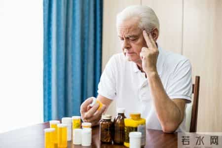 小寒过后，医生建议高血压患者：宁可天天玩手机，也别忽视这5点