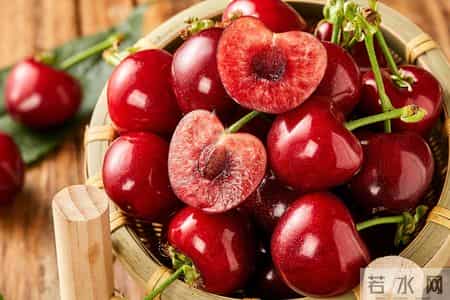 车厘子再引热议！医生：糖尿病患者吃它，务必多重视这 3 点