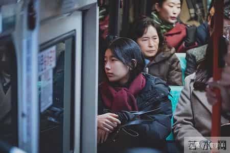 晒薪被开除，人肉被曝光，普通打工人咋成了仇富新目标？