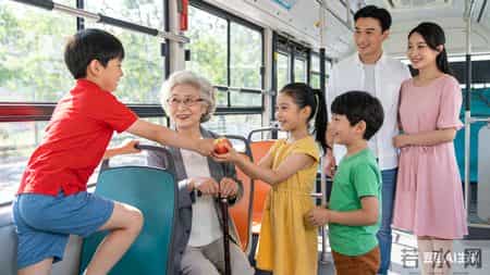 孩子贵人已至福气启程，这份好运厚礼父母请务必接住