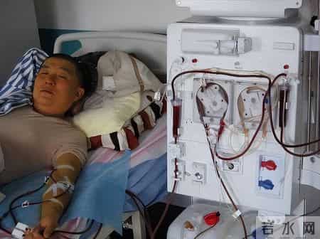 医生劝告：跟尿毒症病人一起吃饭，一定注意2件事，千万别忽视！