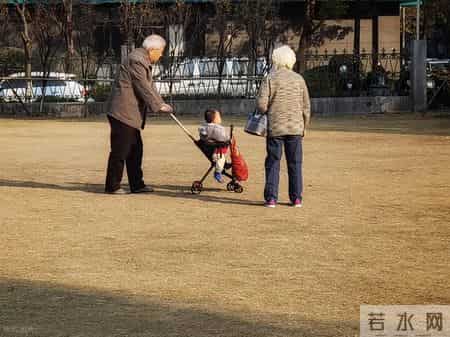 人老了要清醒：儿媳若有这4个习惯，趁早给自己留条后路