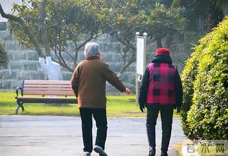 研究发现：天天走路锻炼的糖尿病人，不用几个月，身体迎来4变化